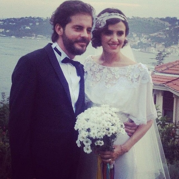 4. Далее она решила уехать в Америку, чтобы выучить английский. Ей хотелось выучить его едва ли не на уровне носителя, чтобы успешно конкурировать с актрисами американского происхождения.