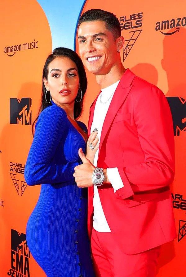 6. Dünyaca ünlü futbolcu Cristiano Ronaldo'nun sevgilisi Georgina Rodriguez ile Fas'ta gizlice evlendiği iddia edildi!