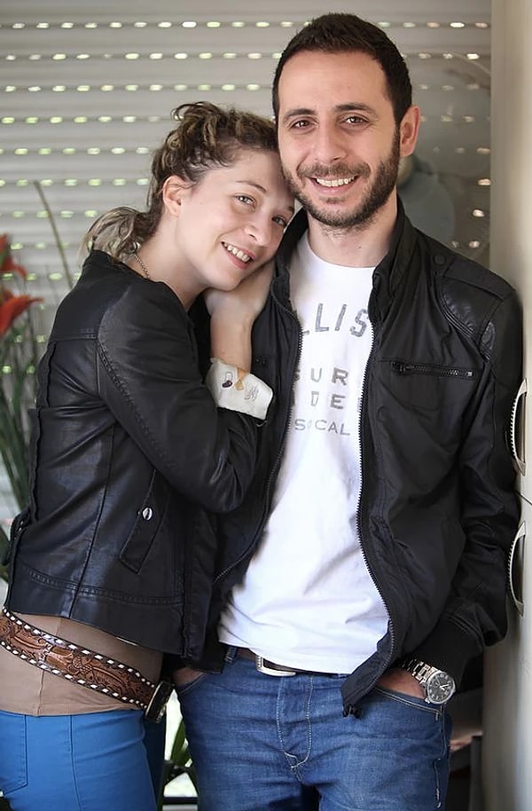 Кая Аккая и Селен Сурель