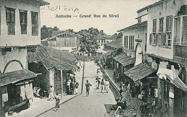 1937 - Hatay Devleti'nde bağımsız rejim yürürlüğe girdi.