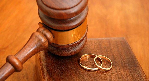 SUUDİ ARABİSTAN: Kadın boşandığı eşinden üç ay için nafaka parası alabiliyor.