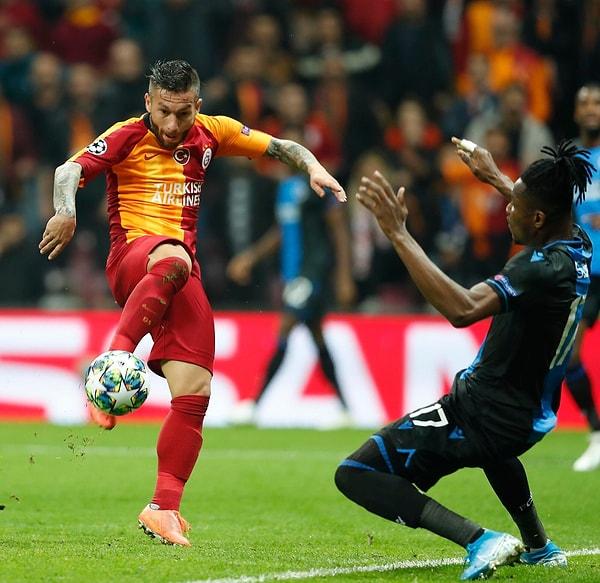 Galatasaray 16. dakikada Ömer Bayram'ın verdiği pasla buluşan ve çok iyi bir vuruş yapan Adem Büyük ile 1-0 öne geçti.