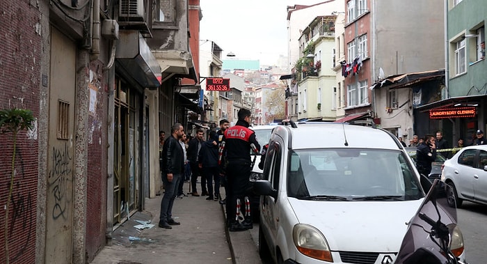 Beyoğlu'nda İnternet Kafeye Silahlı Saldırı: 4 Yaralı