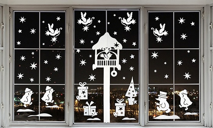 Украшаем дом: красивые трафареты на окна к Новому году