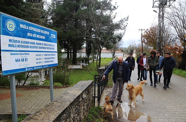 Kızının doğum günü için kendilerini ziyaret eden öğrencilere teşekkür eden Cankel, şunları belirtti 👇