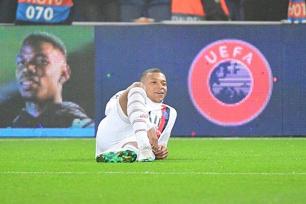 64.dakikada Mbappe durumu 4-0 yaptı. Sol çaprazdan ceza sahasına giren Mbappe sol köşeden golü attı.