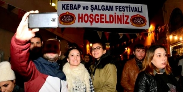 "Ne geleneklerimizde ne de herhangi bir durumla bu, örtüşebilir değildir"