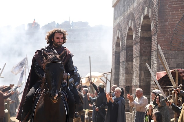 5. Netflix’in, Osmanlı’nın yükseliş dönemini konu alacak Rise of Empires Ottoman’dan ilk görseller yayınlandı. Dizi İngilizce olacak, yayın tarihi 24 Ocak 2020.