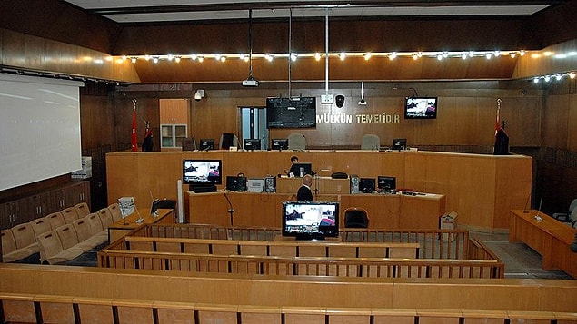 Mahkemede "bomba var" dediğini kabul etti