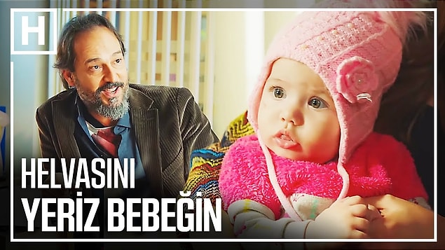 "Anne sütündeki antikorlar bebeği sadece ilk 6 ay boyunca korur. İşte o büyük ilaç firmaları tam da bu yüzden sizi kazıklamaya çalışıyor. Çakal bunlar ya!" diyerek annenin farkındalığa ulaşmasını sağlamaya çalıştı.