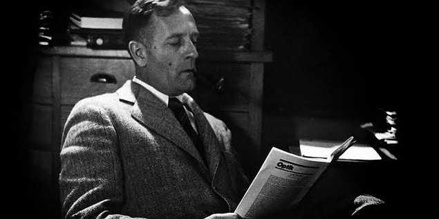 1924 - Amerikalı astronom Edwin Hubble, evrende Samanyolu'ndan başka galaksiler de olduğunu açıkladı.