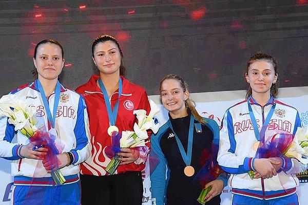 8. Nisanur Erbil, Avrupa Yıldızlar ve Gençler Eskrim Şampiyonası'nda altın madalya kazandı.
