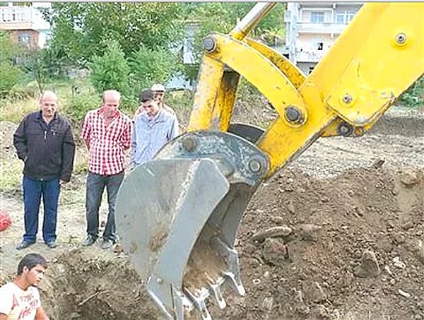 15. Kepçe ve dozer hareketleriyle hipnotize olmak.