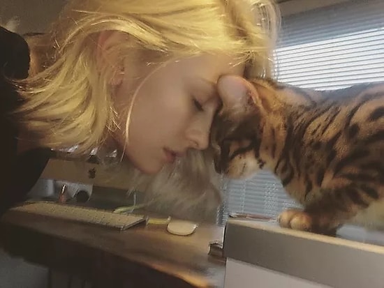 10 фото турецких звезд со своими домашними питомцами