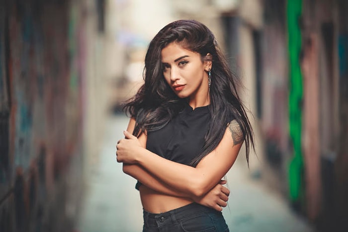 Fotoğraflarda Daha İyi Çıkmak İçin Poz Verirken Yapmanız Gereken Basit İpuçları!