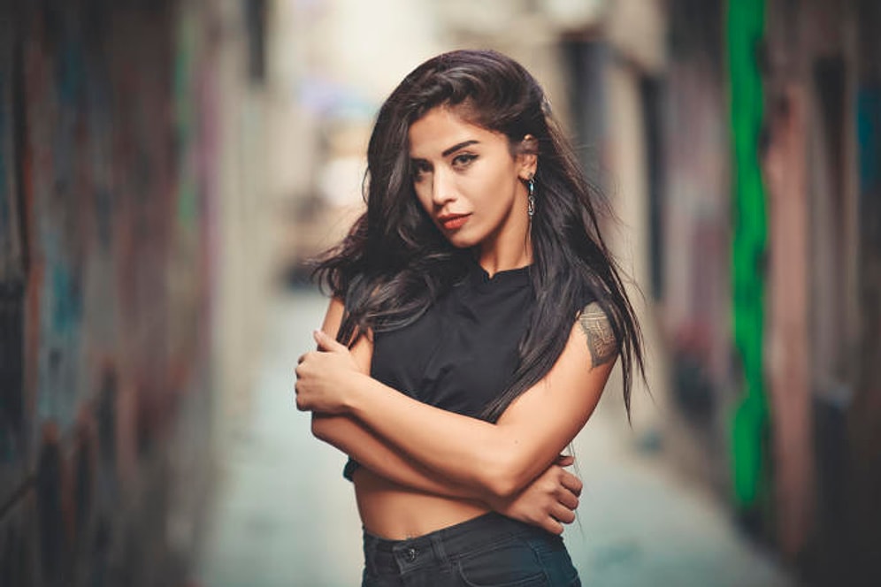 Fotoğraflarda Daha İyi Çıkmak İçin Poz Verirken Yapmanız Gereken Basit İpuçları!