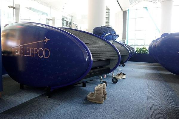 İstanbul Havalimanı’nda uçuşlarını bekleyen yolcular için, "İGA Sleepod" isimli uyku kapsülü modeli devreye alındı.
