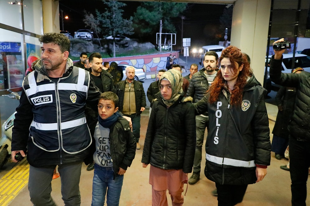 Karne Aldıktan Sonra Kaybolmuşlardı: İki Kardeş Notları Kötü Diye Korkup Kaçmışlar