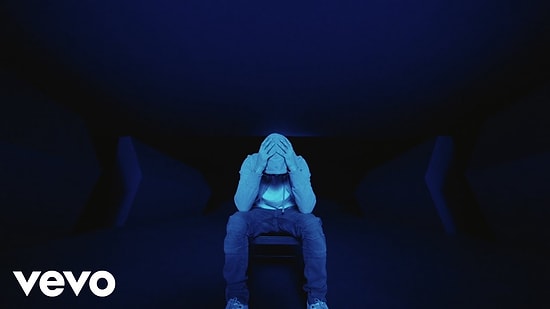 Eminem - Darkness(Karanlık) Şarkı Sözleri (Türkçe Çeviri)