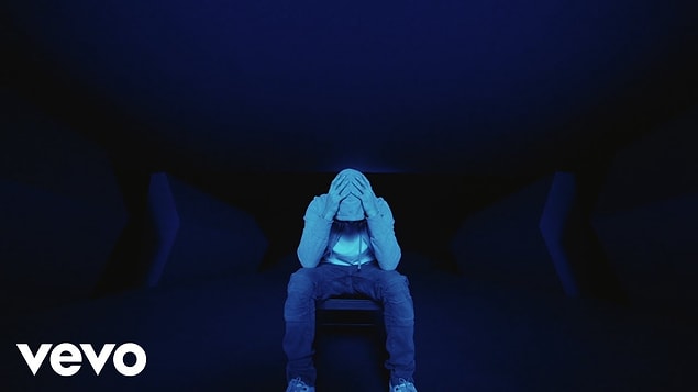 Eminem - Darkness(Karanlık) Şarkı Sözleri
