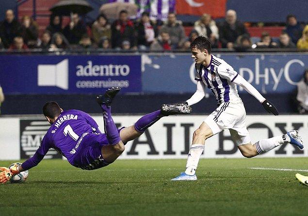 Real Valladolid'in deplasmanda Osasuna ile 0-0 berabere kaldığı maça Enes Ünal 90 dakika görev yaptı.