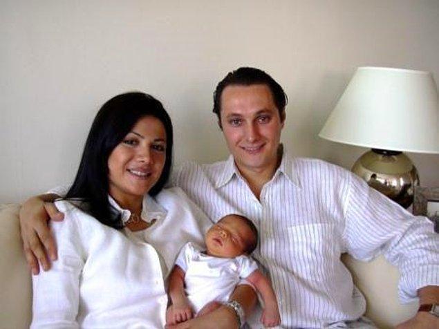 2001 yılında büyük bir aşkla dünyaevine giren çift, 2003 yılında oğulları Ali'yi kucaklarına almıştı.