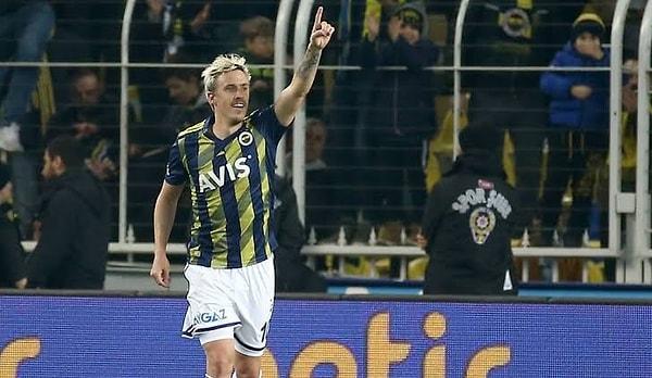 72.dakikada Fenerbahçe, Max Kruse'nin attığı golle 1-0 öne geçti. Ceza sahası önünde topu alan Kruse rakibin geçip plase bir vuruşla golü attı