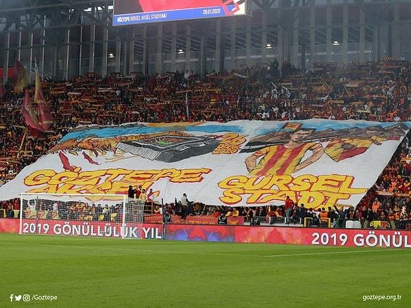 Göztepe, yeni stadı Gürsel Aksel Stadyumu'nda ilk maçına çıktı.