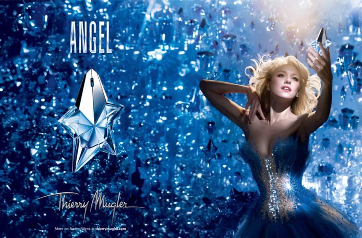 Аромата angel. Тьерри Мюглер ангел. Парфюм ангел Тьерри Мюглер. Thierry Mugler Angel 1992. Angel Thierry Thierry Mugler.