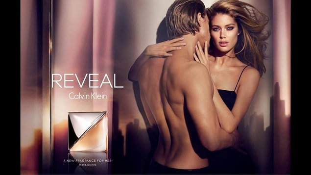 17. Calvin Klein-Reveal: Parfüm dünyasında bir ilk yaşandı ve içerisinde tuz esansı bulunan bir koku yaratıldı.