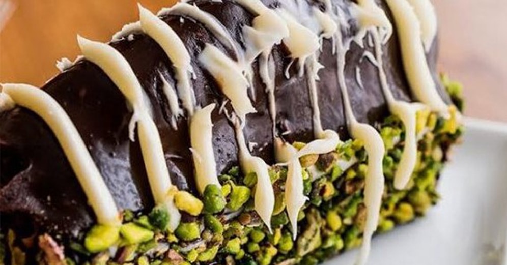 Malaga Tarifi: Nefis Kreması, Bol Çikolatalı Sosuyla Lezzet Şöleni Yaşatan Malaga Nasıl Yapılır?