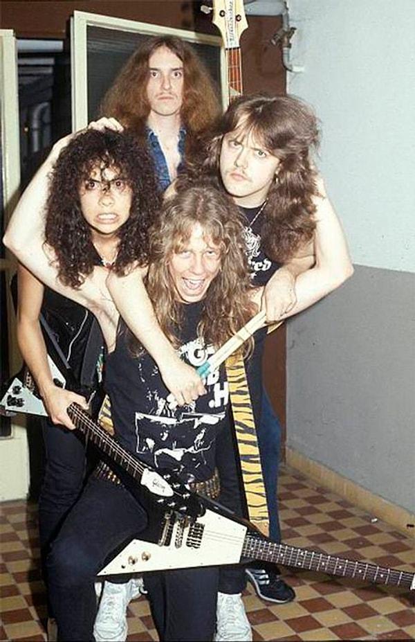 9. Metallica üyelerinin hepsi ''Master of Puppets'' albümü çıktığında 25 yaşın üstündelerdi.