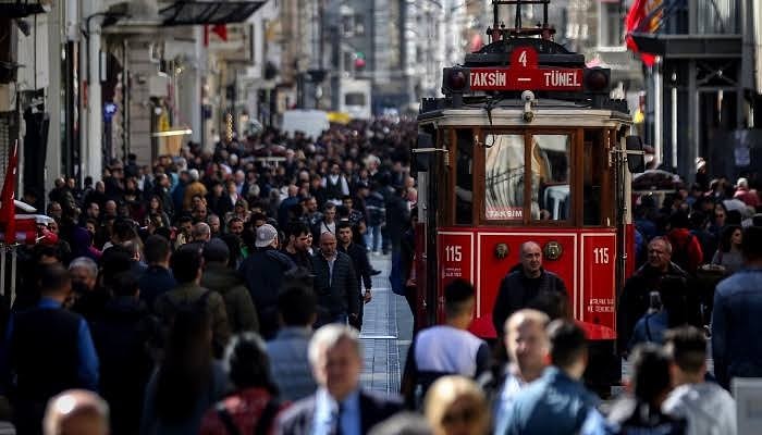 Türkiye'de İşsizlik Maaşı Ödemeleri 1 Yılda Yüzde 71 Artışla 10 Milyar TL'yi Geçti