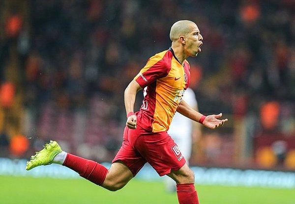 Galatasaray'da 90+4. dakikada Onyekuru'nun pasında Feghouli, skoru 4-1'e getirdi.