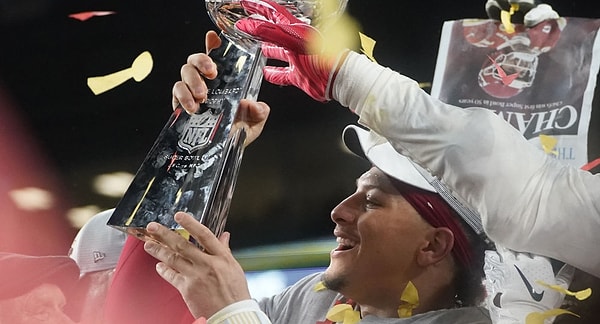 Вчера вечером прошел Супербоул - 2020, одно из самых важных событий года.