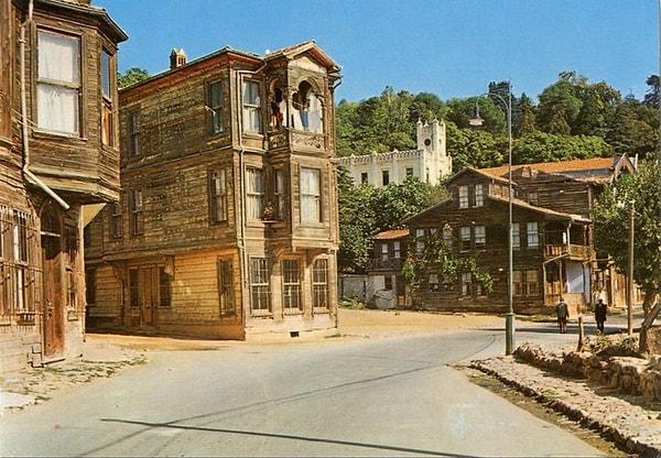 18. Sarıyer'deki eski evler, İstanbul, 1965.
