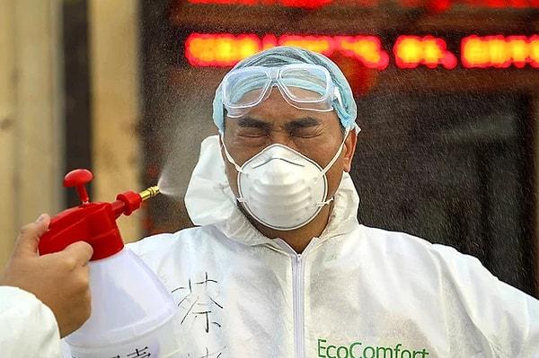 Çin'de ortaya çıkan Corona virüsünün boyutları ve virüse yakalanan insan saysı her geçen gün artıyor.