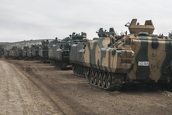 Türkiye'nin sınır bölgesindeki askeri hareketlilik ise her geçen gün artıyor.