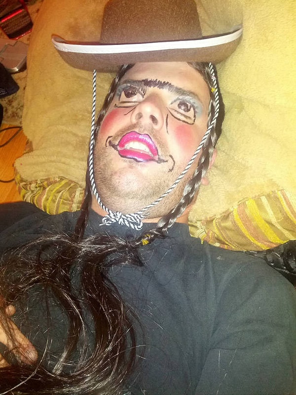 1. И чем вам не мексиканец?!