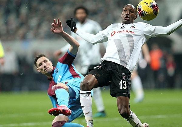 Maçın kalan dakikalarında başka gol olmayınca Beşiktaş ile Trabzonspor 2-2 berabere kaldı.
