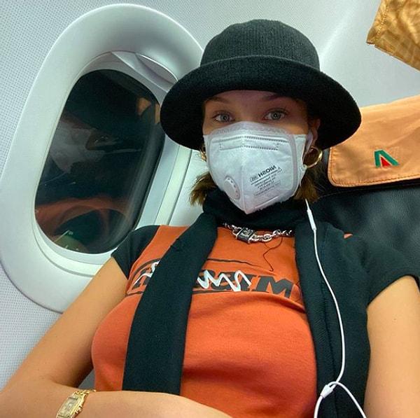 16. Yakın gelecekte yapılması planlanan Milan Moda Haftası da iptal oldu, Bella Hadid gibi birçok ünlü uçuş sırasında maske takmaya başladı.