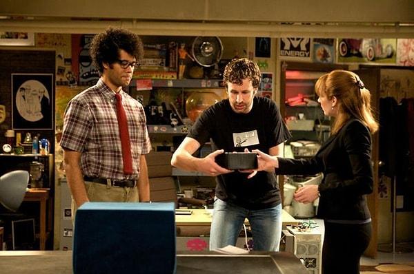 9. The IT Crowd (2006–2013)