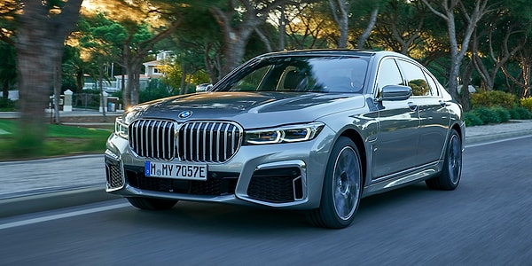 16. BMW 7-Series
