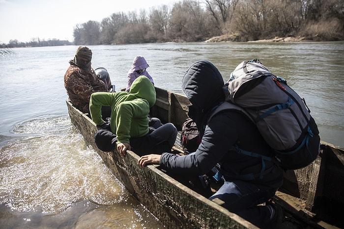 Göçmenlerin Umuda Yolcuğu 3. Gününde: Fotoğraflarla Sınırda Yaşananlar 📸