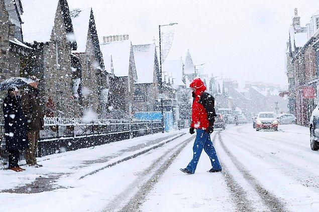 14. İskoçya'da "kar" demek için kullanabileceğiniz 421 farklı kelime vardır.