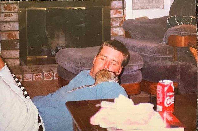 3. "Babam ve faresi Smokey'nin 1994'ten kalma bir fotoğrafı."