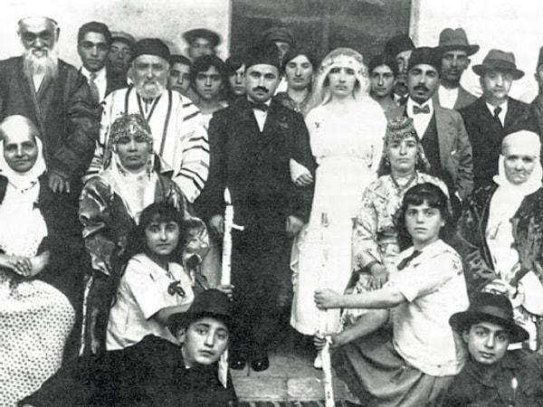 1905'teki başarısız Rus Devrimi'nden sonra Doğu Avrupa ve Rus Yahudileri, Filistin'e göç etmeye başladılar.