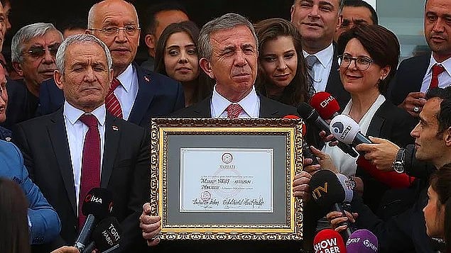 31 Mart seçimleri sonrasında mazbatasını alır almaz harekete geçen Ankara Büyükşehir Belediye Başkanı Mansur Yavaş, göreve başladığı andan itibaren icraatlarına hız kesmeden devam ediyor.