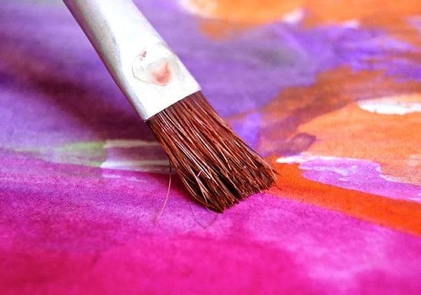 2. "У меня появилась вмятина на мизинце после двадцатилетней работы художником."