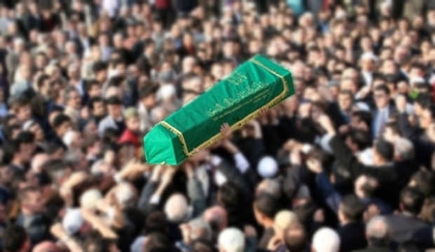 Toplu olarak vatandaşları bir arada bulunduğu “taziye evleri”nin faaliyetleri saat 24.00 itibarıyla durdurulacak.